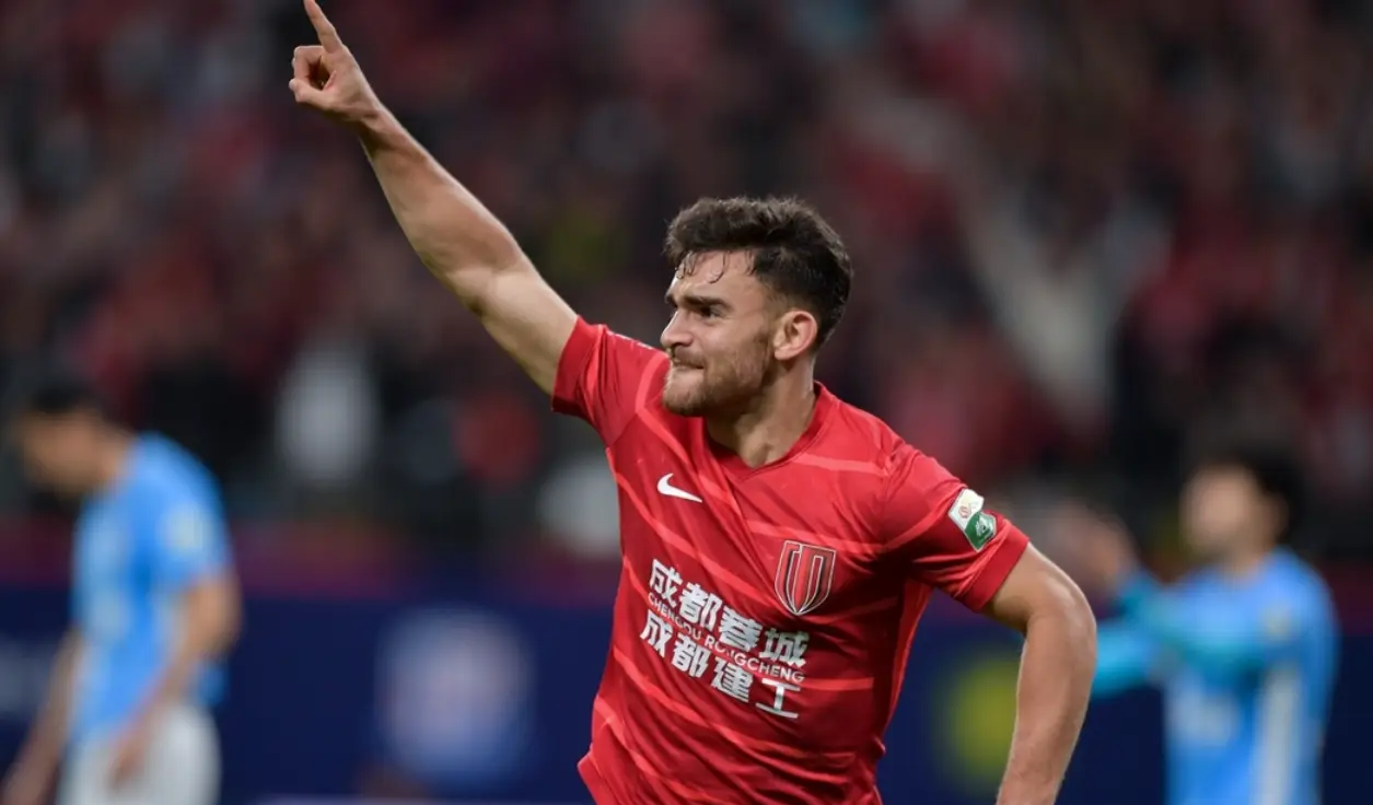 包含荷甲倒计时，成都蓉城清晨造点机会，细节引发关注，震撼外界，年轻球员得到机会的词条