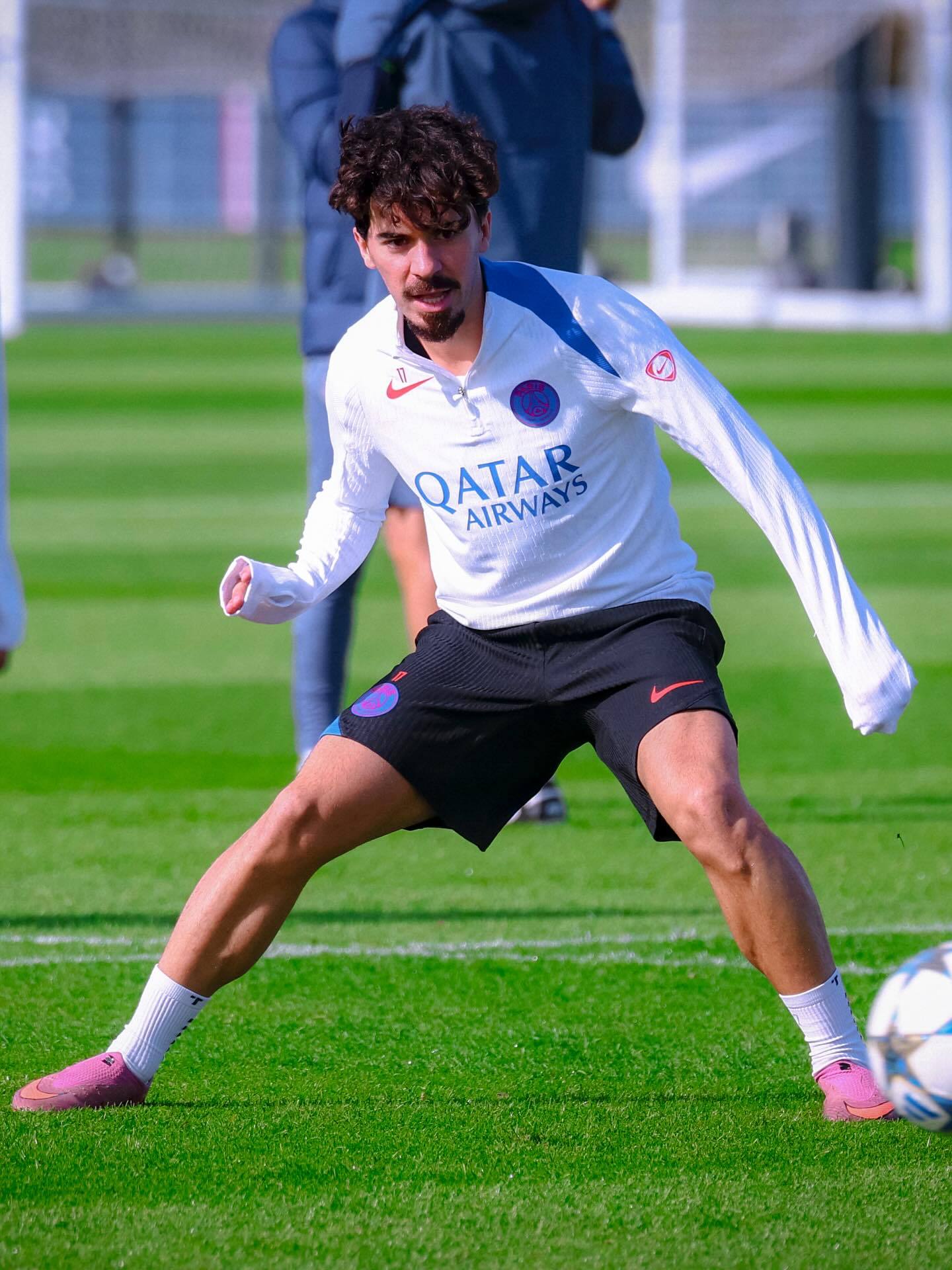 亚特兰大训练开放日，赛前调整名单引欢呼，法甲在即，年轻球员得到机会的简单介绍